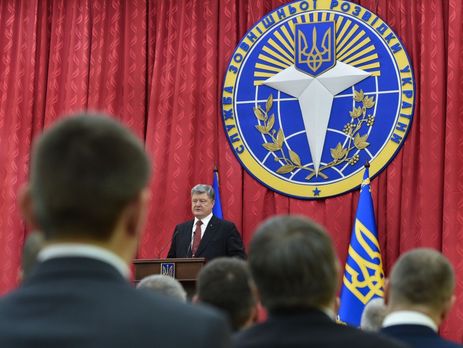 ﻿Порошенко: Служба зовнішньої розвідки України – одна з небагатьох світових розвідок, яка проводить активні заходи