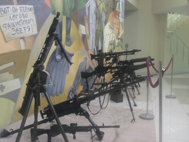 В Донецке террористы ограбили музей 