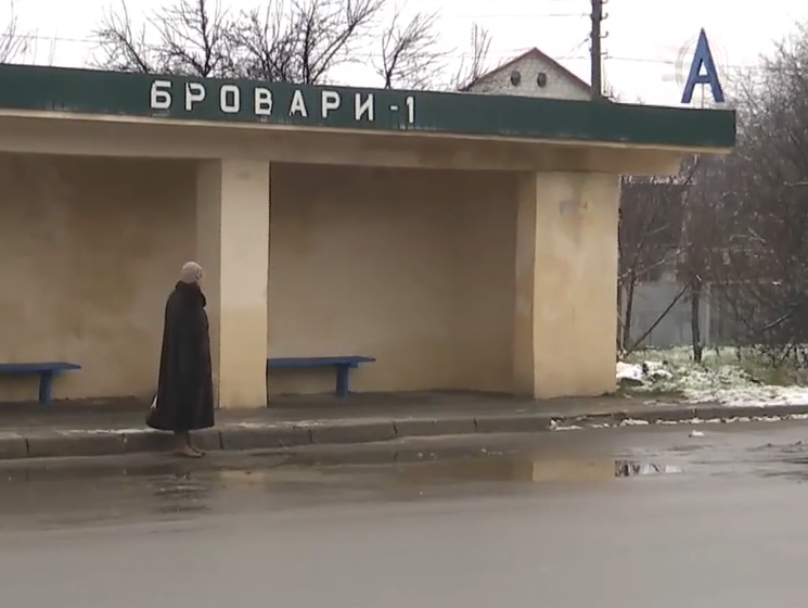 Под Киевом автомобиль тащил мужчину по асфальту около 2 километров, содрав треть кожи. Видео