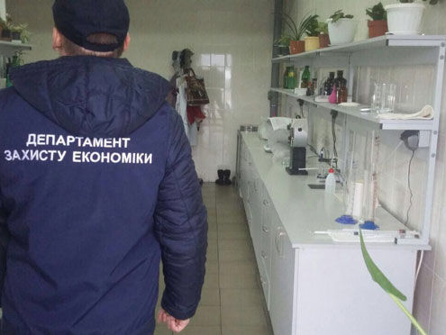 Под Киевом полиция нашла подпольный спиртзавод