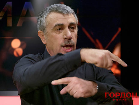 Доктор Комаровский: Каждый, кто пытается разделить украинцев, выбирая памятники, на каком языке им говорить и каких певцов слушать, – враг Украины