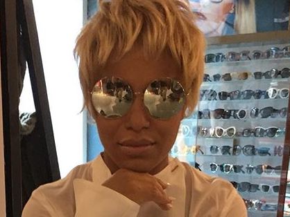 Гайтана обнародовала подборку собственных снимков с разными прическами