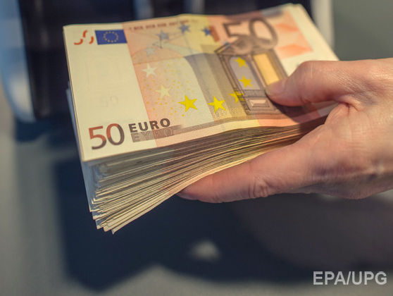 ﻿Курс гривні до євро зміцнився до 31,96 грн/€