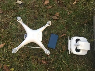 Держприкордонслужба затримала двох українців, які переправляли сигарети через кордон за допомогою квадрокоптера