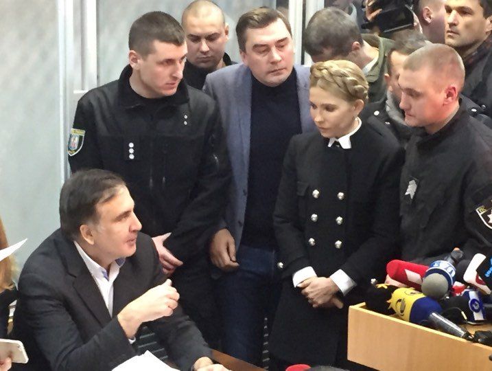 На заседание по избранию Саакашвили меры пресечения прибыла Тимошенко