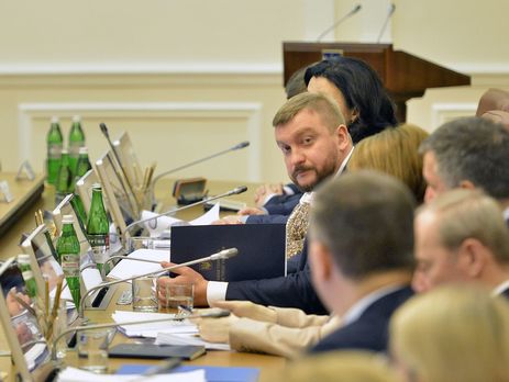 Петренко заявил, что в 2017 году Минюст получил всего 50 жалоб на рейдерство