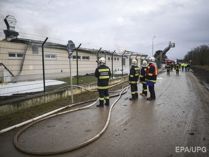 Около 40 человек пострадали от утечки хлорного газа на заводе в Австрии