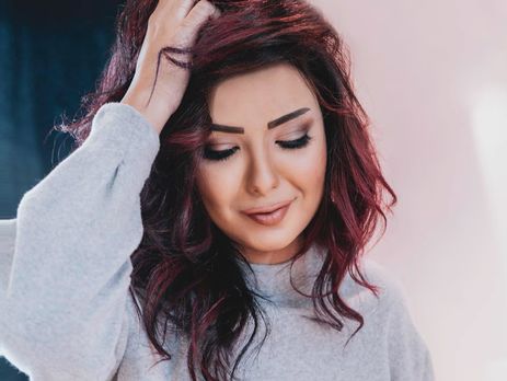 В Египте певицу приговорили к двум годам тюрьмы за поедание банана