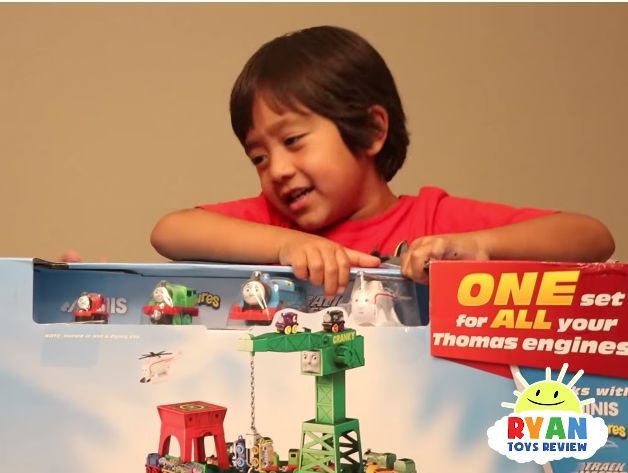 Шестирічний хлопчик заробив за рік $11 млн на оглядах іграшок у YouTube