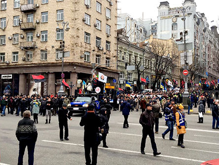 У поліції заявили, що в марші "За імпічмент", організованому партією "Рух нових сил" Саакашвілі, бере участь приблизно 2 тис. осіб