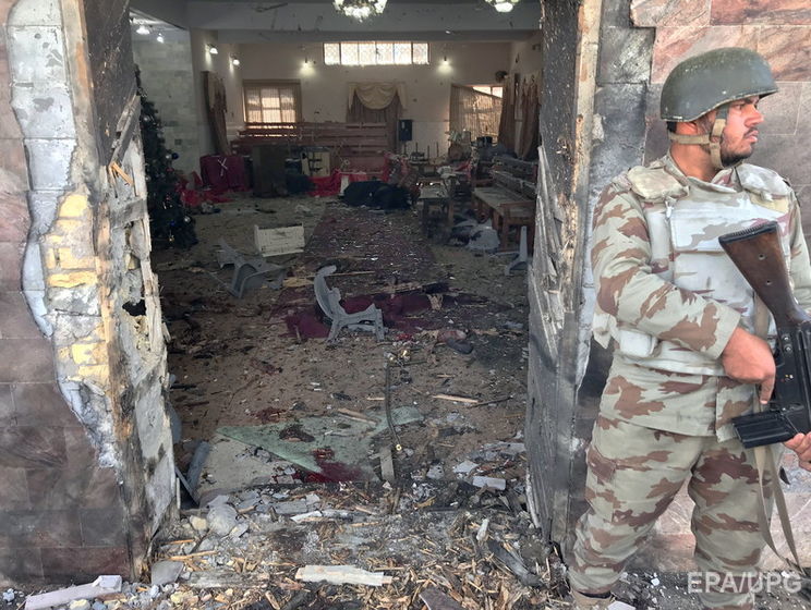 В Пакистане в методистской церкви взорвался террорист-смертник, убив семь человек