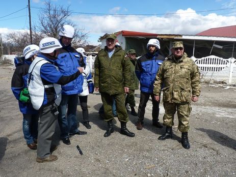 Російські офіцери зі Спільного центру з контролю і координації покинули окуповану територію Донбасу