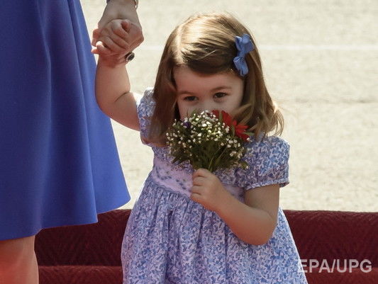 Дочка герцога і герцогині Кембриджських піде до дитячого садочка у січні – Кенсінгтонський палац