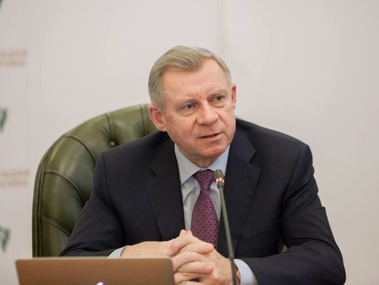 Нардеп Денисенко повідомив, що на посаду голови НБУ розглядають кандидатуру Смолія