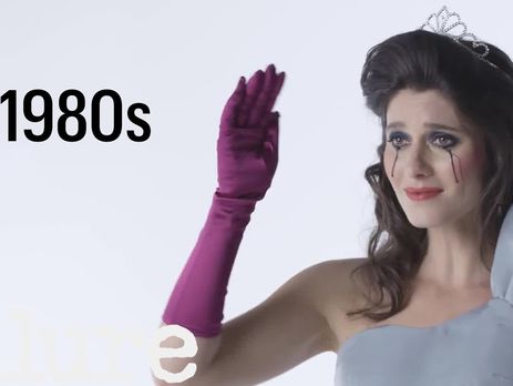 Эволюцию карнавальных женских образов показали в коротком ролике. Видео