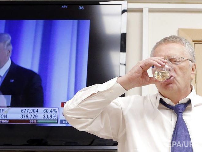 Жириновский призвал запретить показ "пропагандирующего пьянство" фильма "Ирония судьбы"