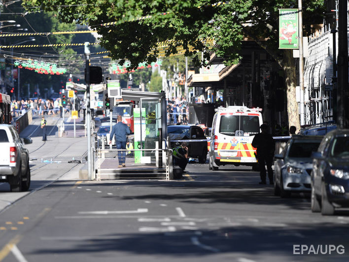 У Мельбурні автомобіль наїхав на пішоходів, постраждало щонайменше 13 людей
