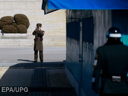 Північнокорейський солдат під покровом туману втік до Південної Кореї, на кордоні була перестрілка