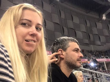 Мірзоян догори ногами 