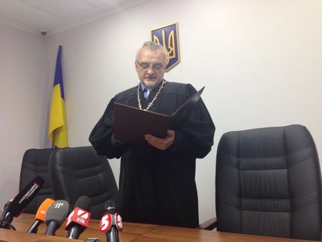 В Шевченковском райсуде Киева приговор Крысину встретили криками 