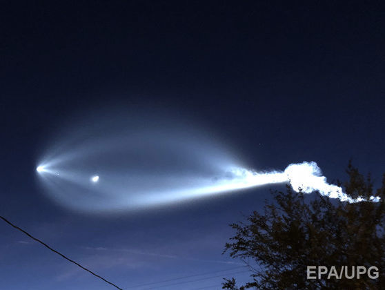 SpaceX запустила уже летавшую в космос ракету Falcon 9 с 10 спутниками