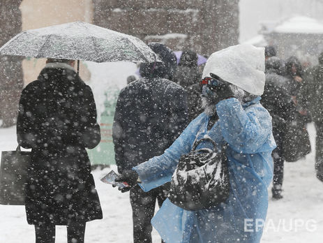 У ДСНС попередили про сильний вітер та ожеледицю в Україні