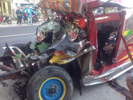 В результате ДТП на Филиппинах погибли 20 человек