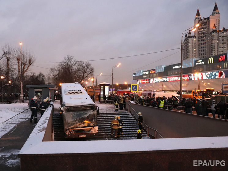 У водія автобуса, що в'їхав у підземний перехід у Москві, стався крововилив у мозок – ЗМІ
