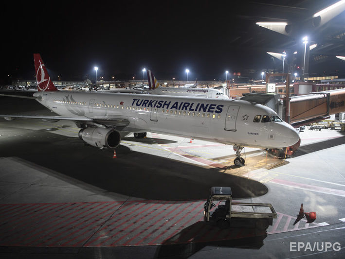 Самолет Turkish Airlines вернули в аэропорт Стамбула из-за панической атаки пассажира
