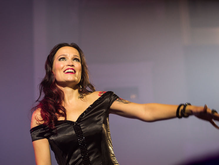 Экс-вокалистка Nightwish Турунен выступила в Киеве