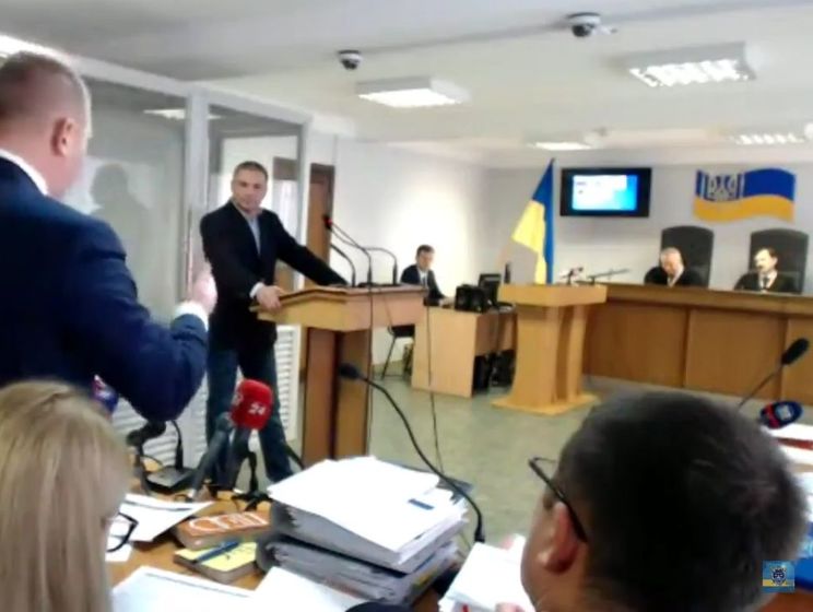 Суд предупредил защиту Януковича о недопустимости оскорбления свидетелей