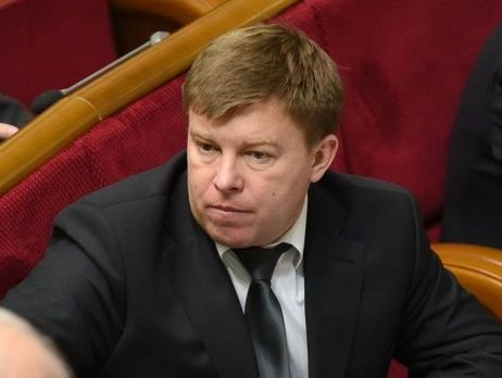 Мамчур сообщил, что перед военнослужащими, которые захватывали его часть в Крыму, было три линии людей в гражданском