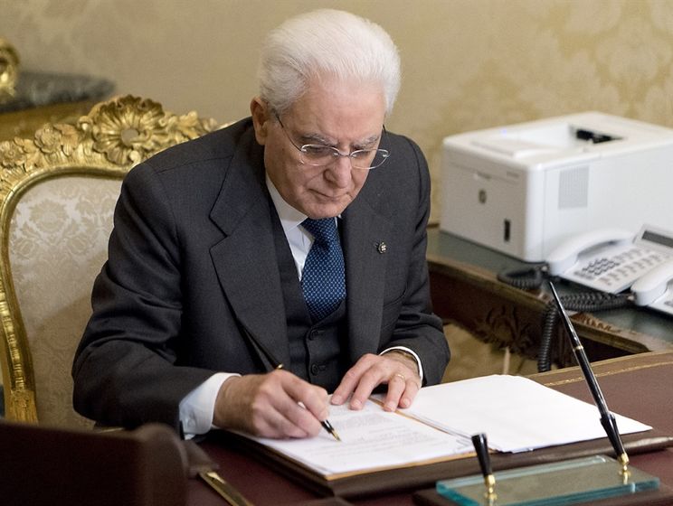 Президент Італії оголосив про розпуск обох палат парламенту
