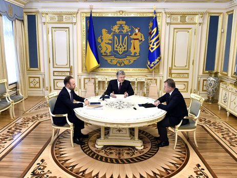 Порошенко подписал указы о ликвидации ряда местных судов