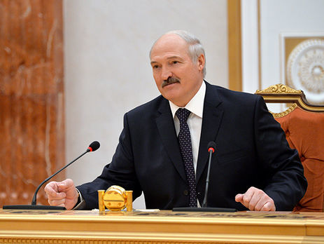 Лукашенко: Ще в молодості добре вивчив так званих українських западенців