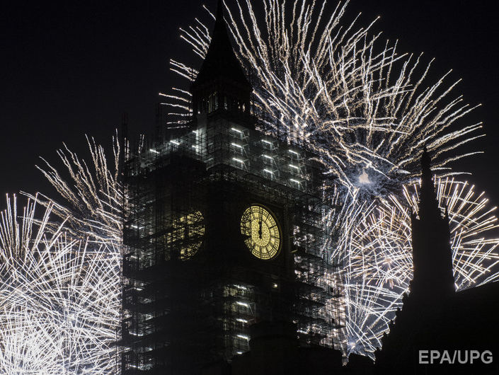 Лондон зустрів Новий рік боєм курантів Біг-Бена і феєрверком над Темзою. Відео