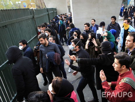 МИД Украины рекомендует украинцам воздержаться от посещения митингов в Иране