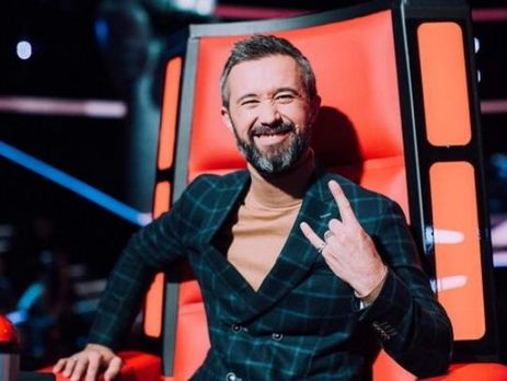 Дружина Бабкіна наділа йому на бороду ялинкові іграшки