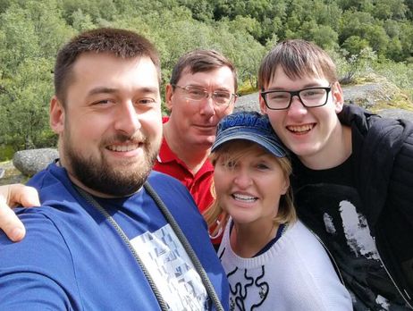 Подружжя Луценків задекларувало подарунок від сина вартістю 170 тис. грн