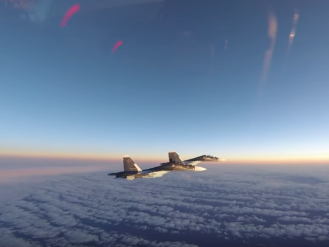 ВВС США показали, как дважды перехватывали российские Су-30 в Балтийском регионе. Видео