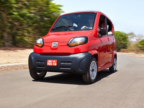 В Україну прибув найдешевший автомобіль у світі Bajaj Qute