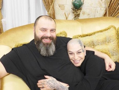 Закирова показала кольцо, которое ей подарил продюсер Фадеев