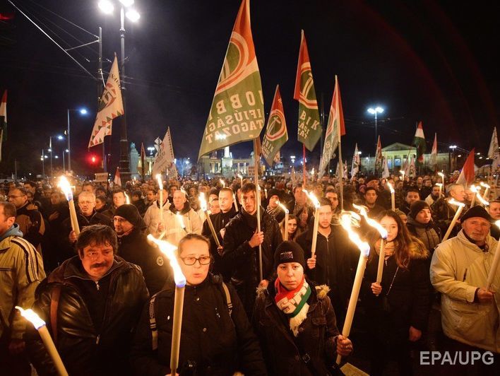 В Венгрии радикальную партию "Йоббик" оштрафовали на $1,2 млн