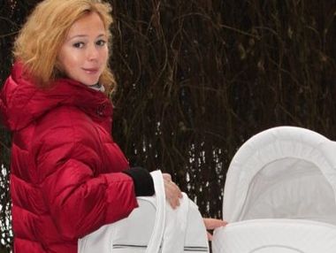 Елена Захарова показала, как выглядит после родов