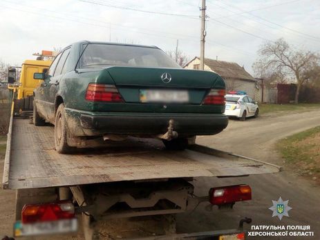 В Херсоне пьяный водитель пытался сбежать от полиции, а после остановки автомобиля уснул в кустах