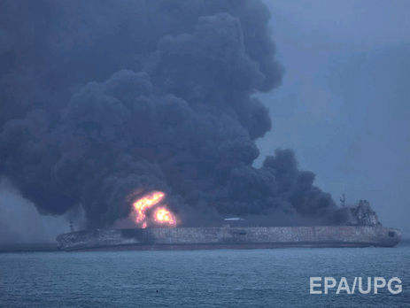 У китайского побережья взорвался танкер с иранской нефтью