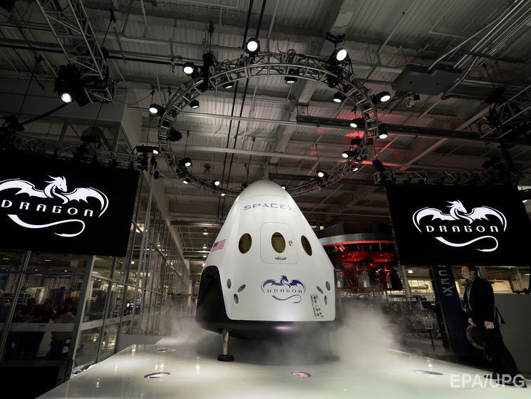 SpaceX проведет испытания пассажирского корабля Dragon в 2018 году