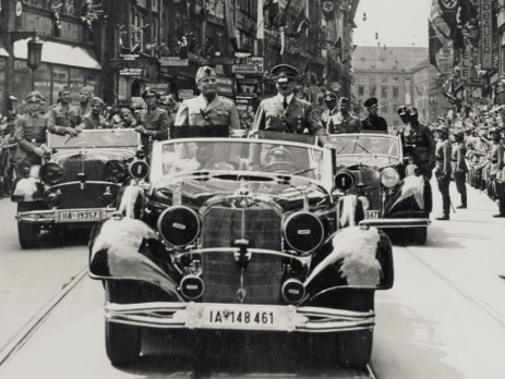 В США продадут на аукционе парадный автомобиль Гитлера