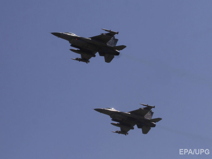 До Естонії на навчання прибули американські винищувачі F-16