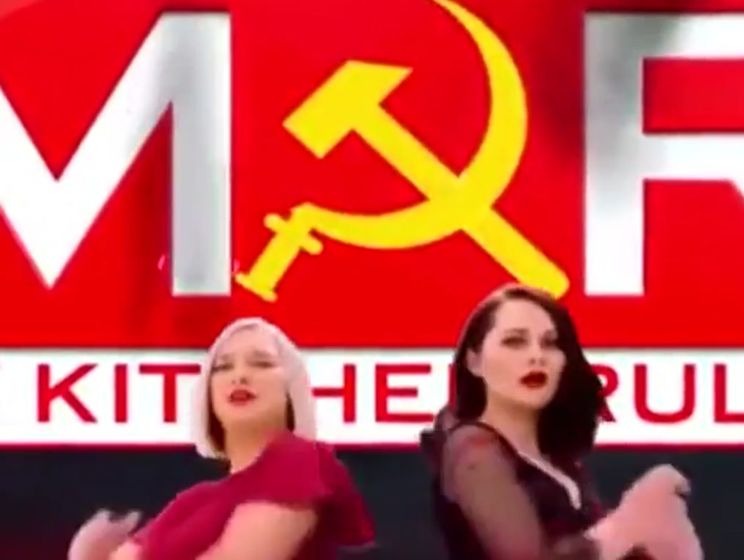 "Це символ убивства". Австралійські українці обурилися радянською символікою в рекламі місцевого кулінарного шоу. Відео
